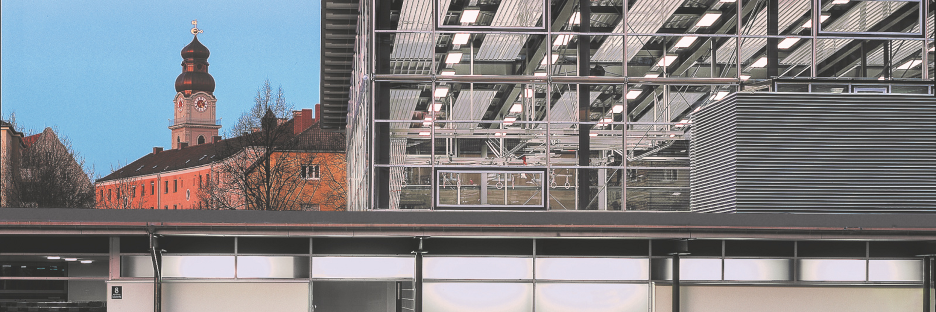 Photograph Zehnder ZIP Basic Heating and cooling ceiling system Front view