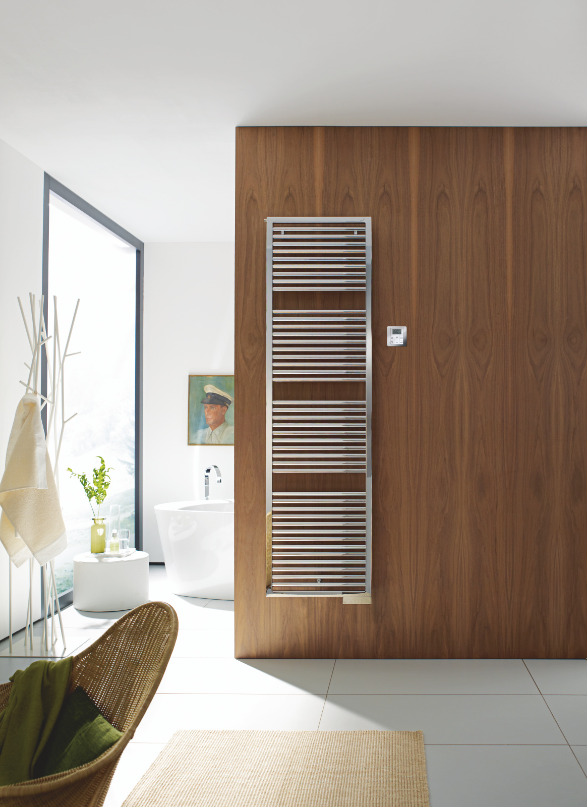 Zehnder_RAD_Universal-EL_RACY-Right_bathroom_chrome_Original_28684 Rendering Zehnder Universal Decorative radiator Front view