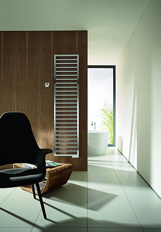 Zehnder_RAD_Subway-EL_RACY-S_living_chrome_01 Rendering Zehnder Subway Decorative radiator Front view