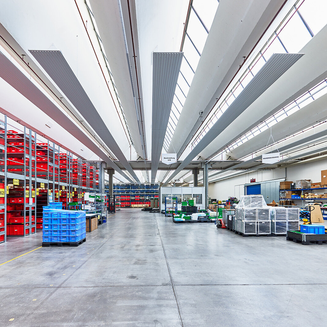 Zehnder ZFP, RHC, CP, Ceiling Panel, Zehnder, Reference, warehouse, production, hall, Rena, Mönchweiler